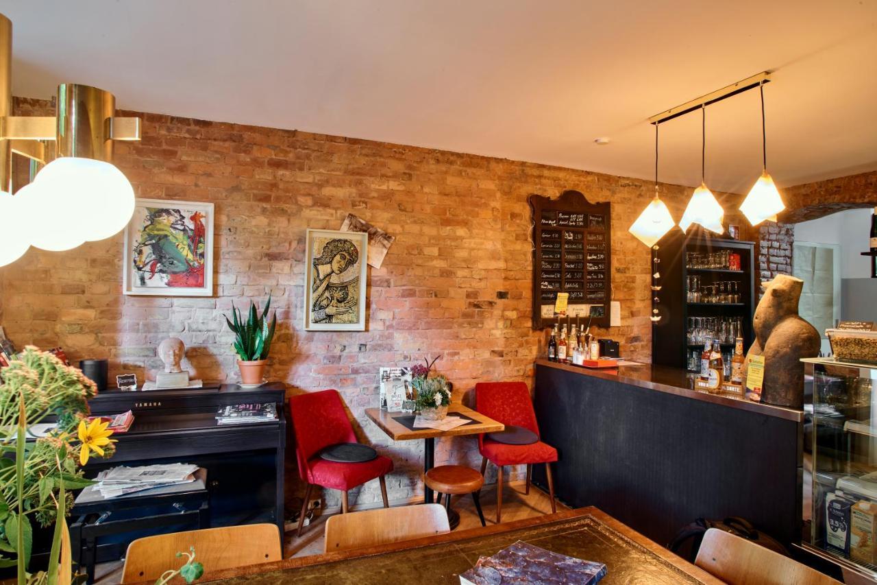 Apartamento Beautiful And Cozy Remise For Up To 6 Guests Berlín Exterior foto